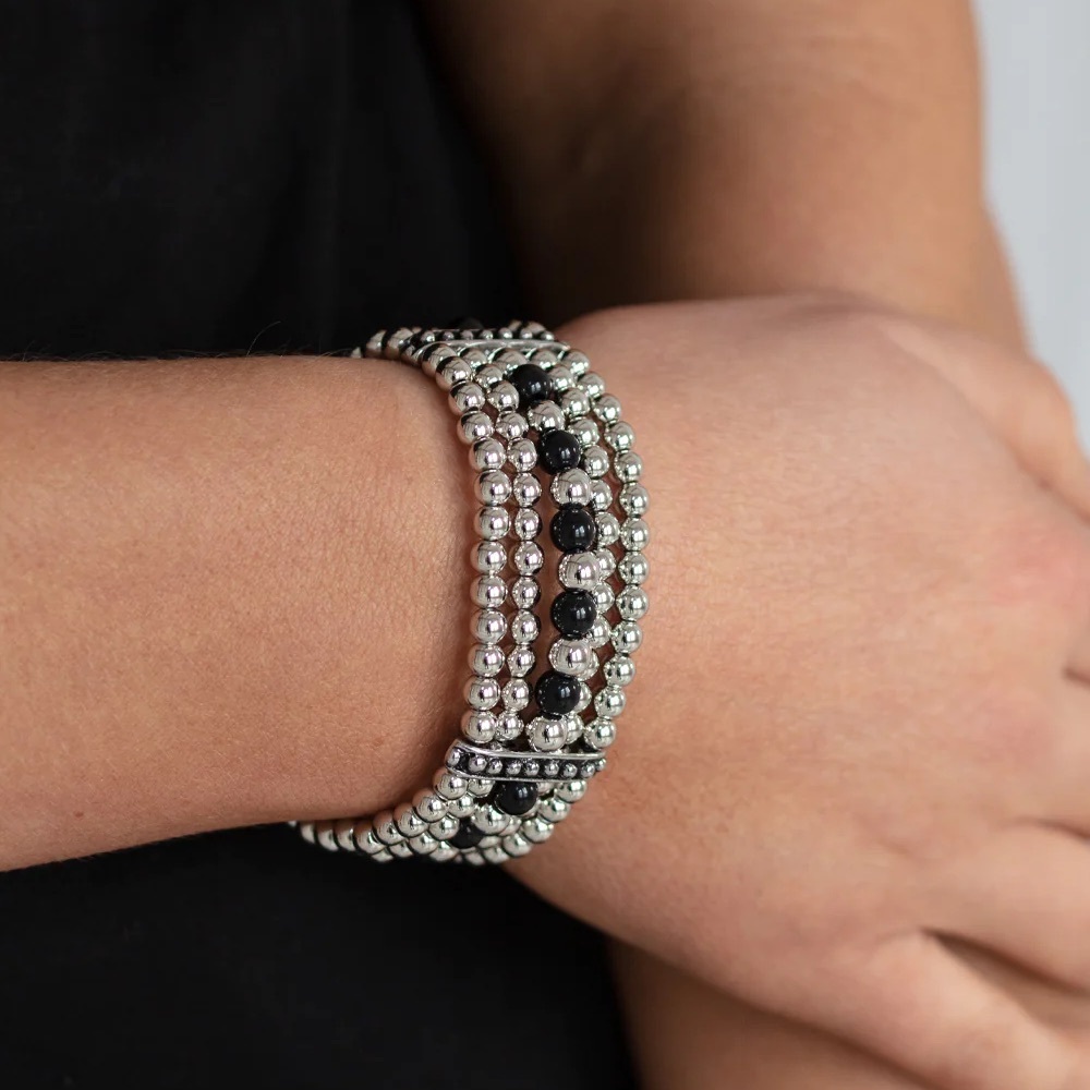 Paparazzi Gloss Over The Details - Black Bracelet